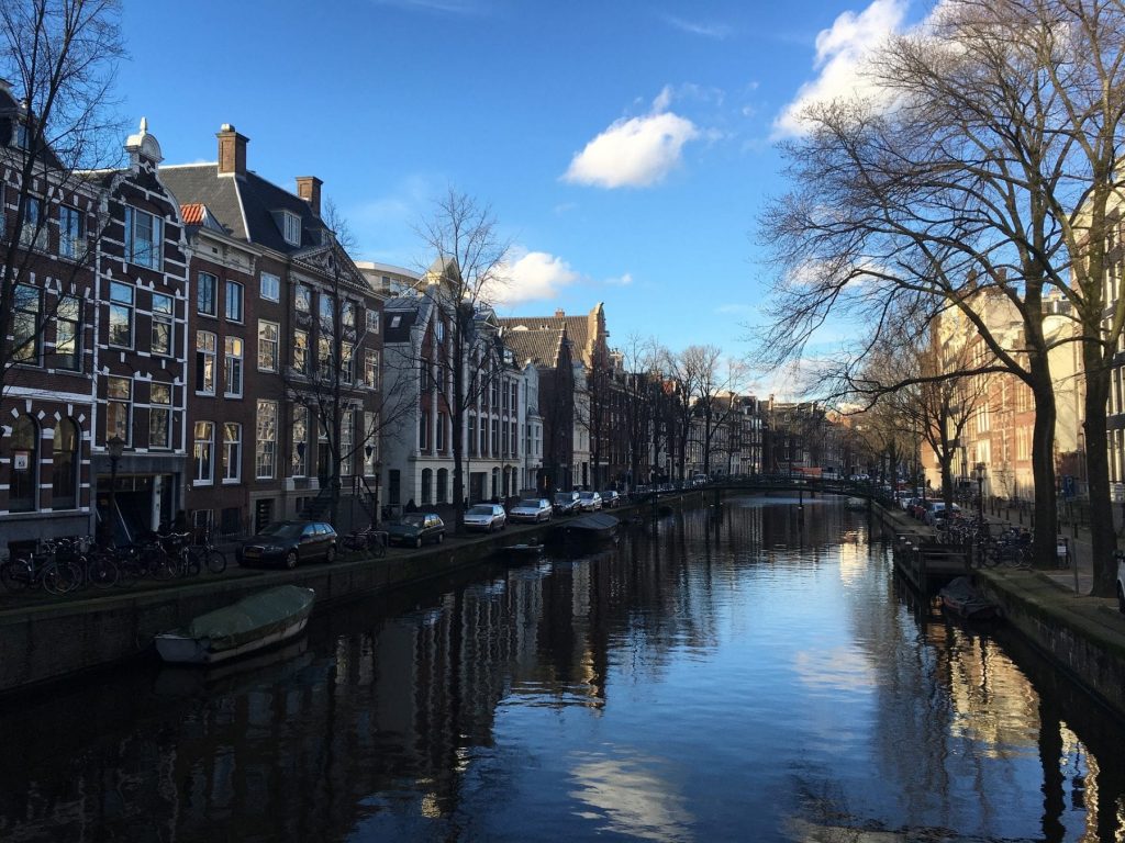 I am looking for housing in the Netherlands